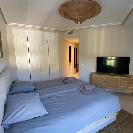 First Line Beautiful And Bright Apartment *