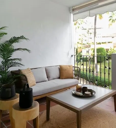 First Line Beautiful And Bright Apartament Marbella